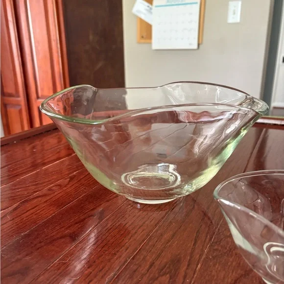 Mid Century Wavy Glass Chip and Dip - Picture 3 of 5